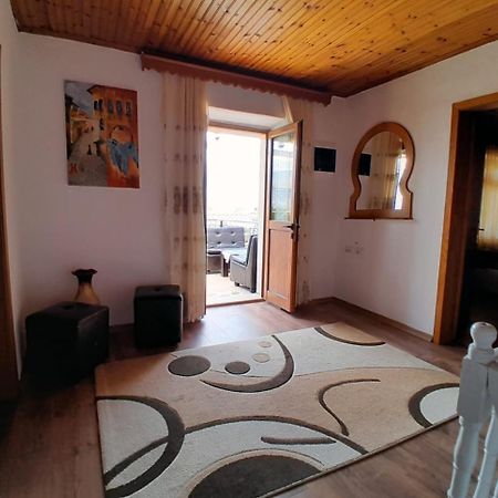 Guest House Ejona Gjirokastra Zewnętrze zdjęcie