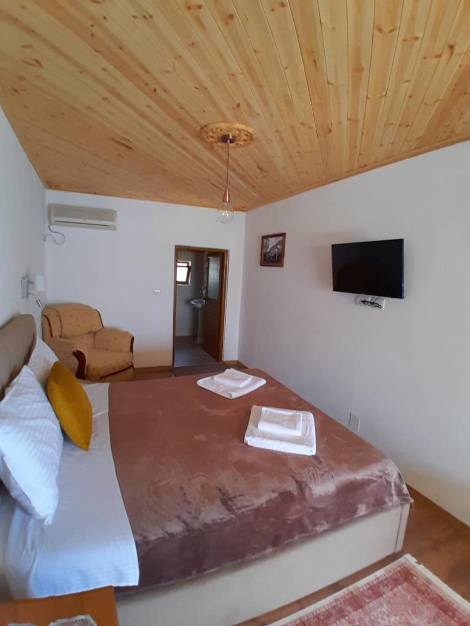 Guest House Ejona Gjirokastra Zewnętrze zdjęcie