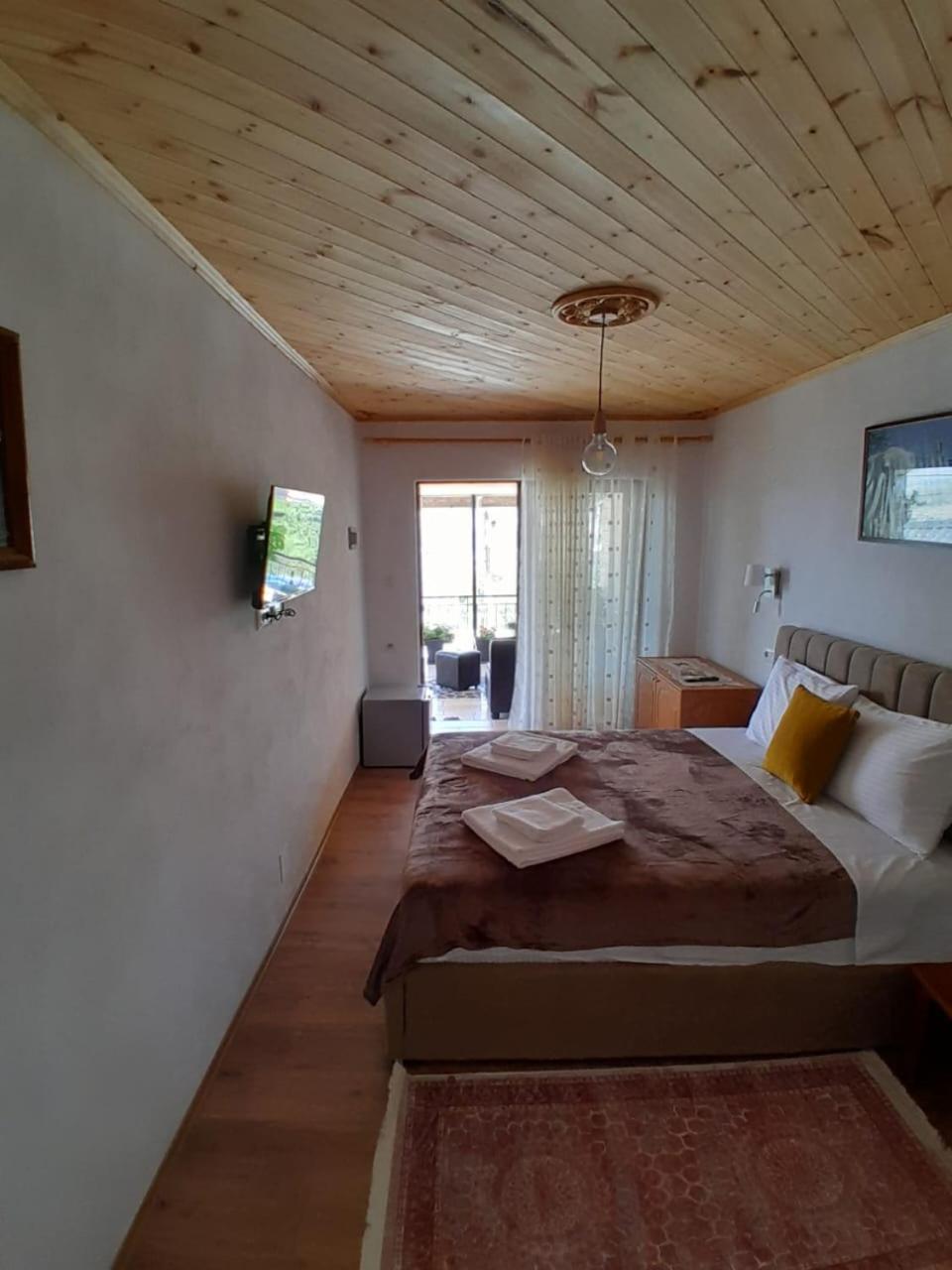 Guest House Ejona Gjirokastra Zewnętrze zdjęcie