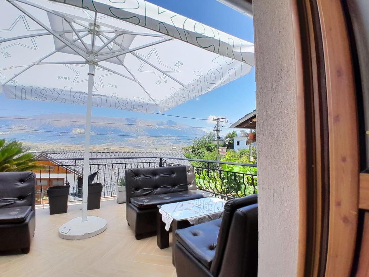Guest House Ejona Gjirokastra Zewnętrze zdjęcie