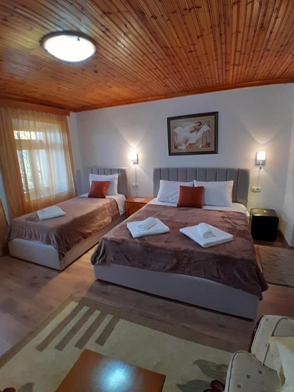 Guest House Ejona Gjirokastra Zewnętrze zdjęcie