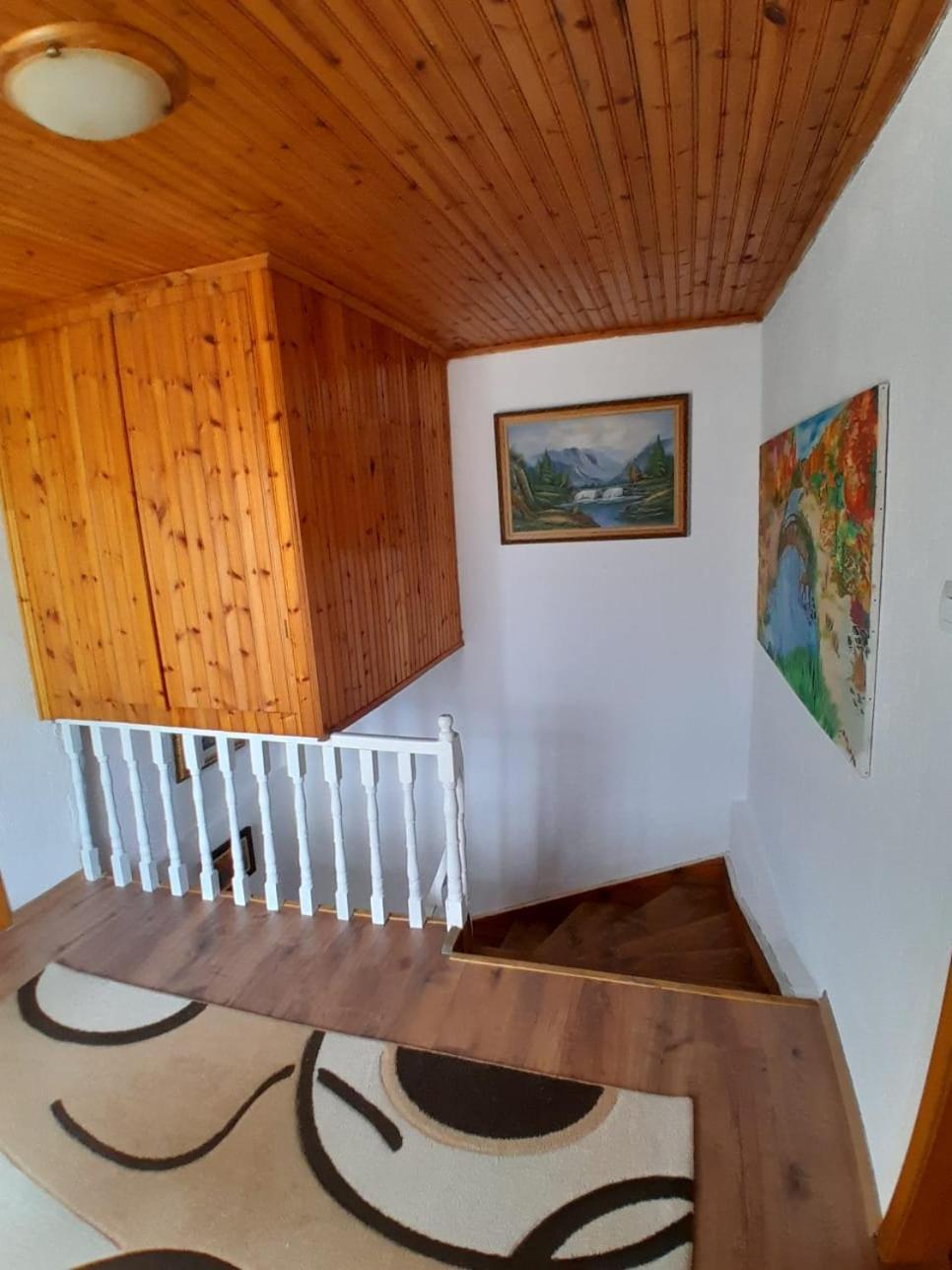 Guest House Ejona Gjirokastra Zewnętrze zdjęcie